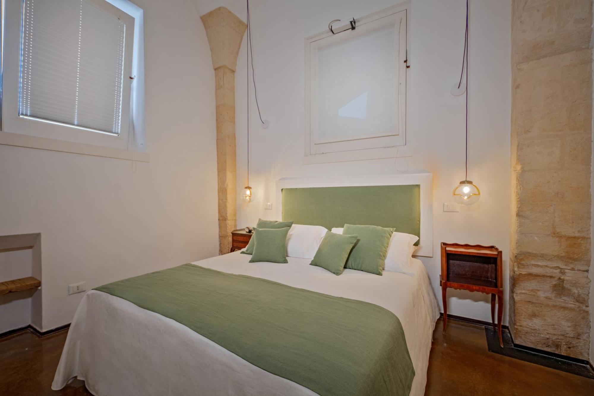 Palazzo Persone Dimora Storica Bed & Breakfast Lecce Eksteriør bilde